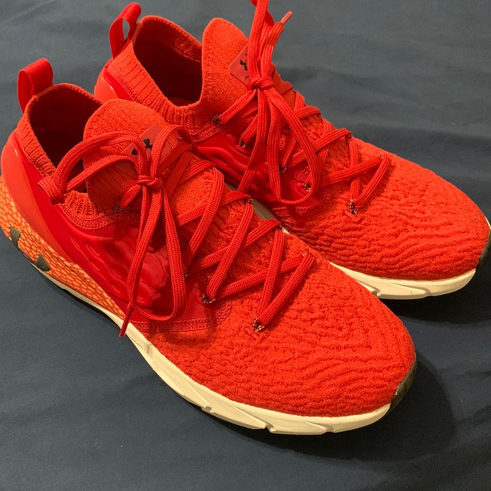 Under Armour HOVR Phantom 2